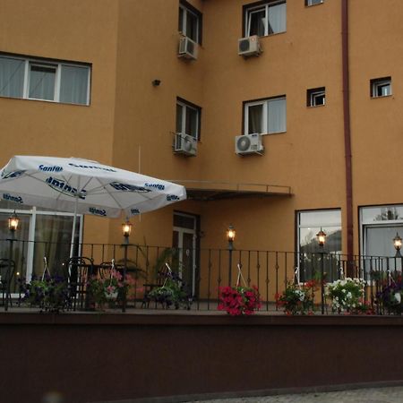 Hotel Liliacul Cluj-Napoca Exterior foto
