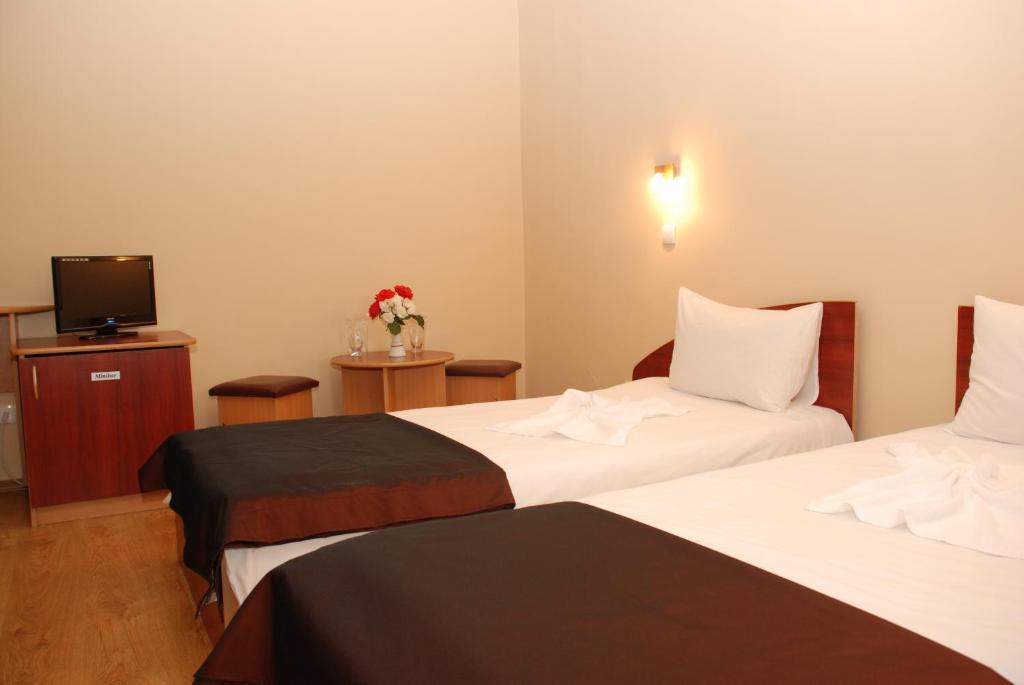 Hotel Liliacul Cluj-Napoca Quarto foto